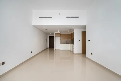 1 Bedroom Apartment in 17 Icon Bay Building 1