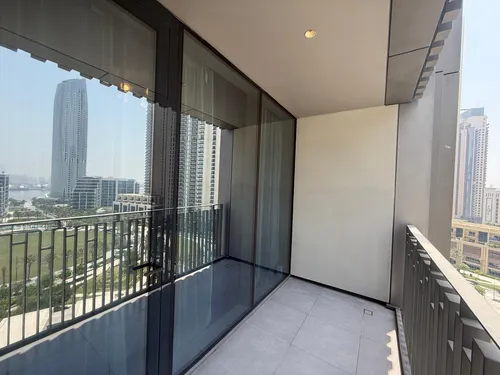 1 Bedroom Apartment in Creek Gate Tower 1