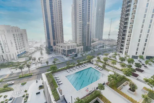 2 Bedrooms Apartment in Creek Horizon Tower 1