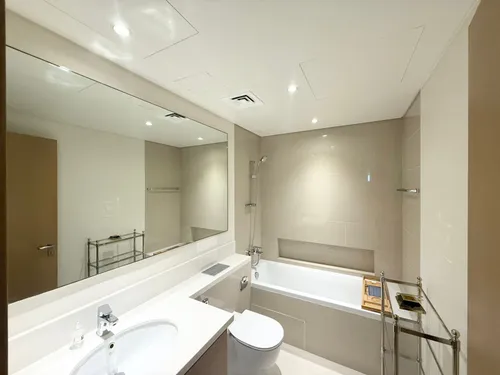 2 Bedrooms Apartment in Harbour Views T1