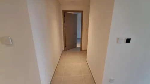 1 Bedroom Apartment in Creek Edge Tower 2