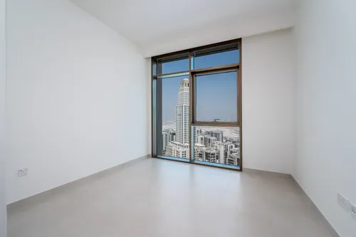 3 Bedrooms Apartment in Creek Palace