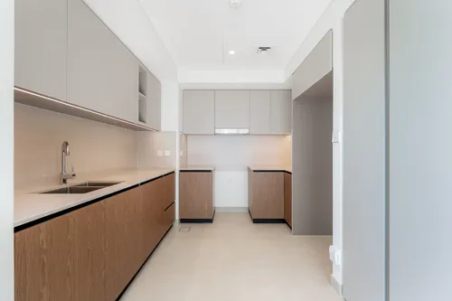 3 Bedrooms Apartment in Creek Palace
