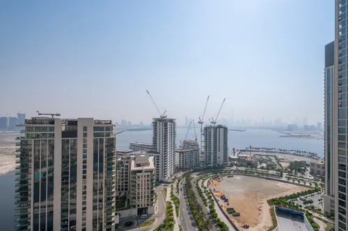 3 Bedrooms Apartment in Creek Palace