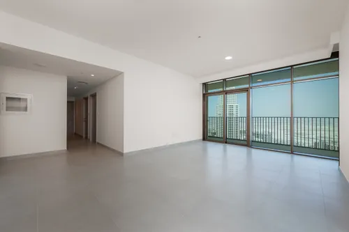 3 Bedrooms Apartment in Creek Palace