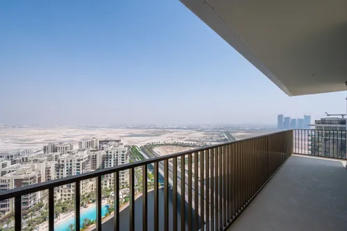 3 Bedrooms Apartment in Creek Palace