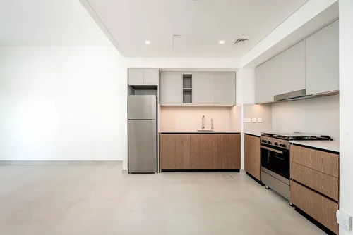 1 Bedroom Apartment in Creek Palace