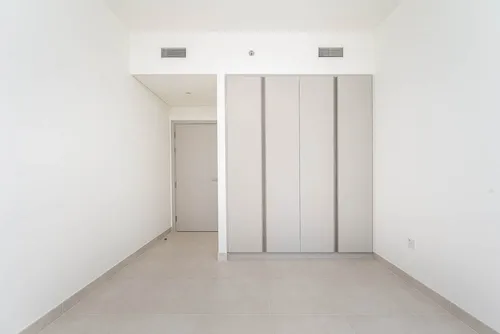 1 Bedroom Apartment in Creek Palace