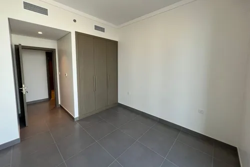 2 Bedrooms Apartment in Creek Gate Tower 1