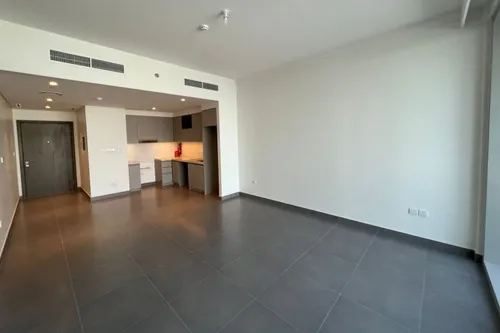 2 Bedrooms Apartment in Creek Gate Tower 1