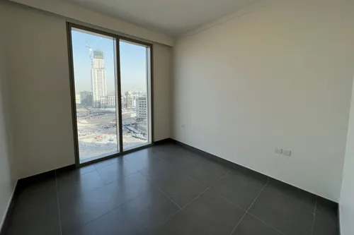 2 Bedrooms Apartment in Creek Gate Tower 1