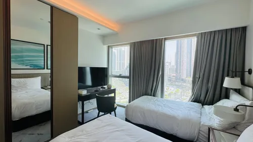2 Bedrooms Hotel Apartment in Address Harbour Point Tower 2