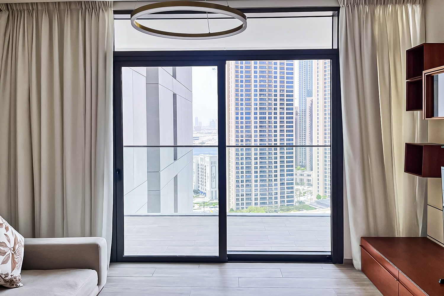 1 Unfurnished Bedroom | Ready to move | Mid Floor