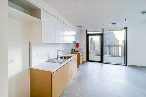 1 Bedroom Apartment in Creek Rise Tower 1