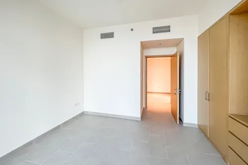 1 Bedroom Apartment in Creek Rise Tower 1