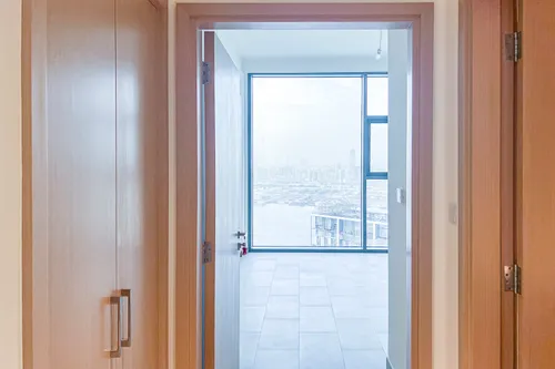 1 Bedroom Apartment in Creek Rise Tower 1