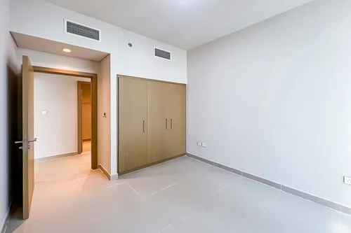 2 Bedrooms Apartment in Harbour Gate Tower 2