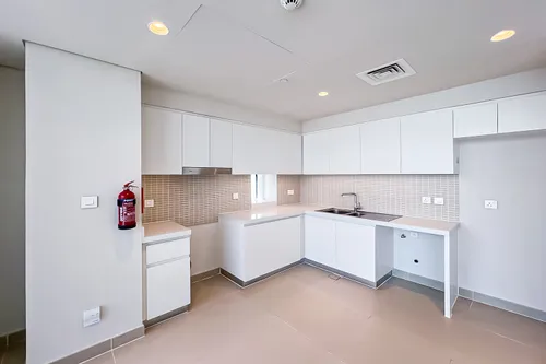 2 Bedrooms Apartment in Harbour Gate Tower 2