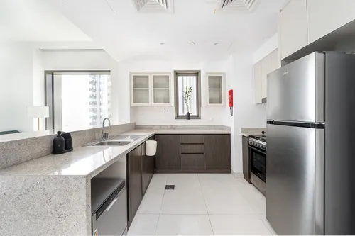 2 Bedrooms Apartment in Creekside 18 A