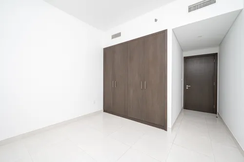2 Bedrooms Apartment in Creekside 18 A