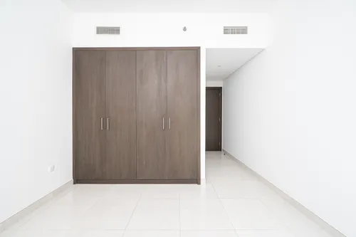 2 Bedrooms Apartment in Creekside 18 A