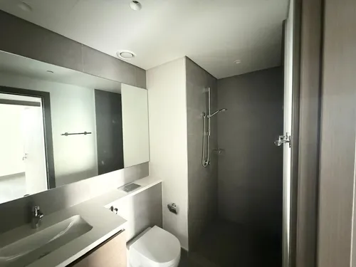 2 Bedrooms Apartment in Creek Gate Tower 2