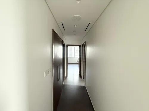 2 Bedrooms Apartment in Creek Gate Tower 2