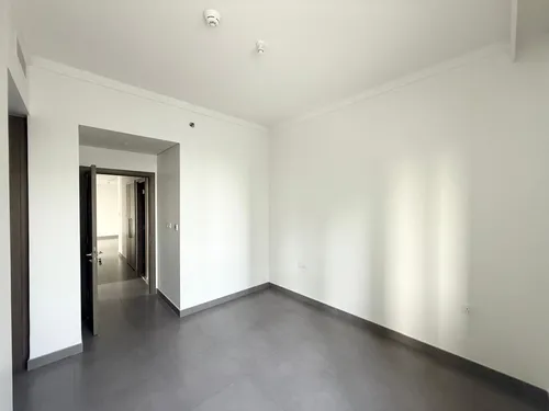 2 Bedrooms Apartment in Creek Gate Tower 2