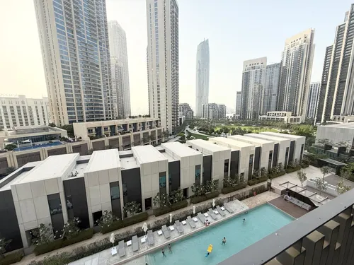 2 Bedrooms Apartment in Creek Gate Tower 2
