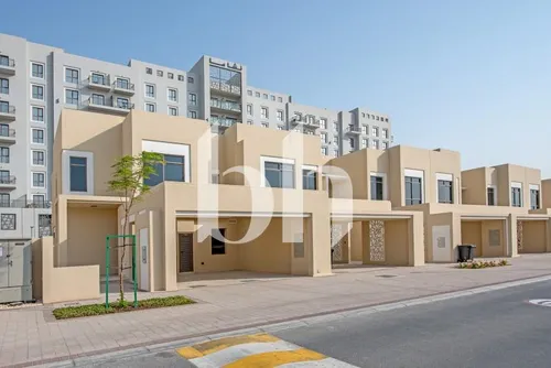 Single Row | Corner Unit | Spacious | 4 Beds