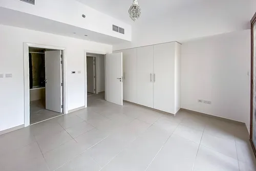 3 Bedrooms Apartment in Zahra Breeze Apartments 3B