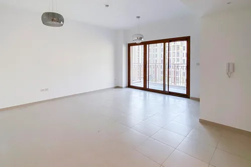 3 Bedrooms Apartment in Zahra Breeze Apartments 3B