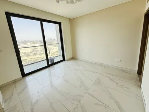 2 Bedrooms Apartment in One Park Avenue