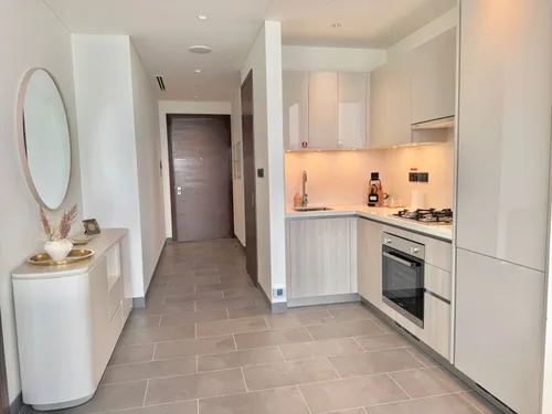 1 Bedroom Apartment in The Crest Tower B
