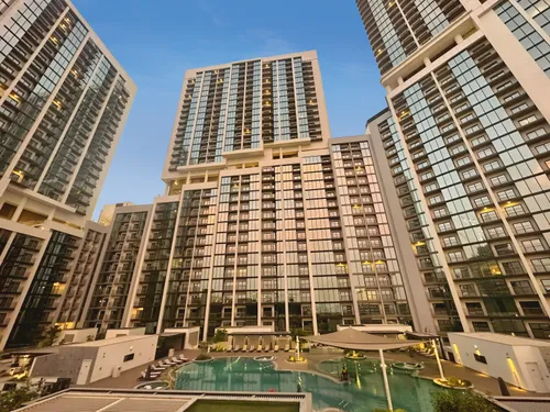 2 Bedrooms Apartment in The Crest Tower A