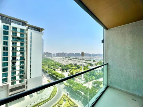 2 Bedrooms Apartment in One Park Avenue