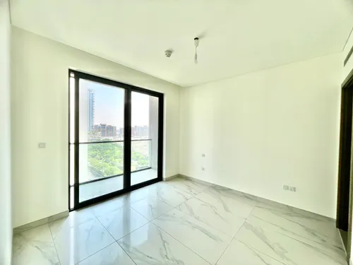 2 Bedrooms Apartment in One Park Avenue