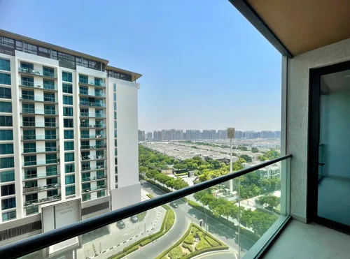 2 Bedrooms Apartment in One Park Avenue
