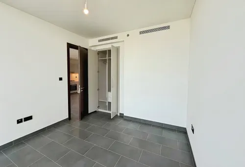 2 Bedrooms Apartment in The Crest Tower B