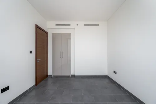 2 Bedrooms Apartment in The Crest Tower B