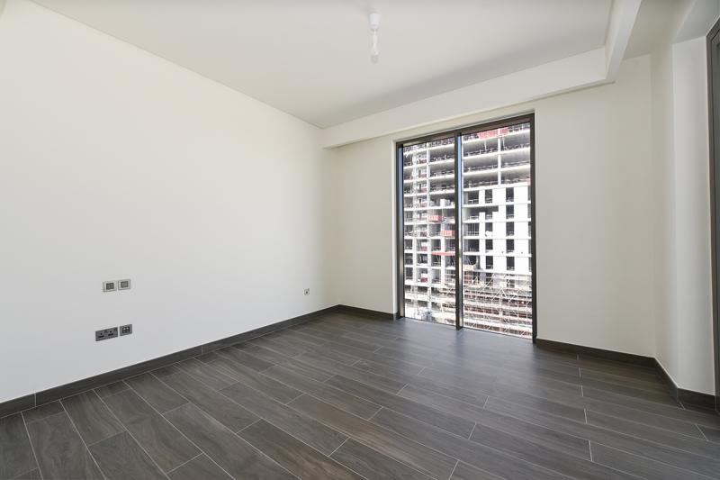 2 Bedrooms Apartment in Hartland Greens 1