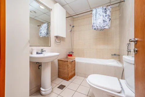 3 Bedrooms Apartment in Suburbia Tower 1