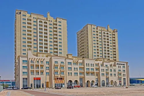 3 Bedrooms Apartment in Suburbia Tower 1