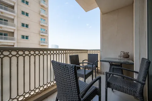 3 Bedrooms Apartment in Suburbia Tower 1