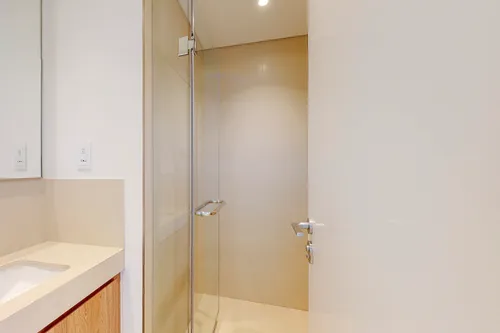 2 Bedrooms Apartment in Downtown Views II Tower 3