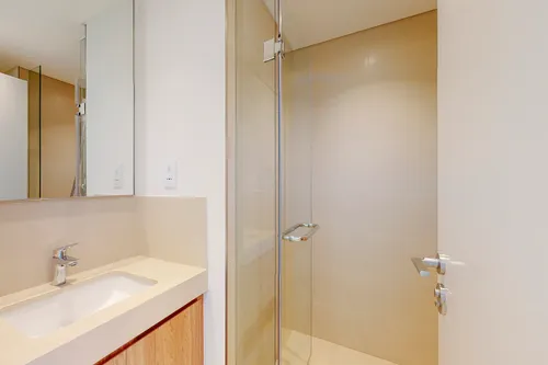 2 Bedrooms Apartment in Downtown Views II Tower 3