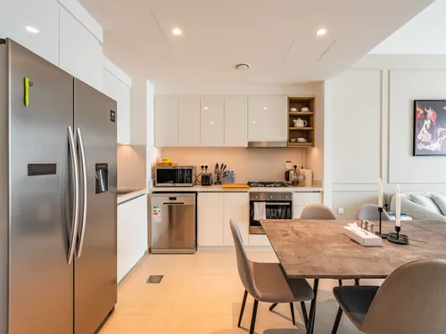 2 Bedrooms Apartment in Downtown Views II Tower 1