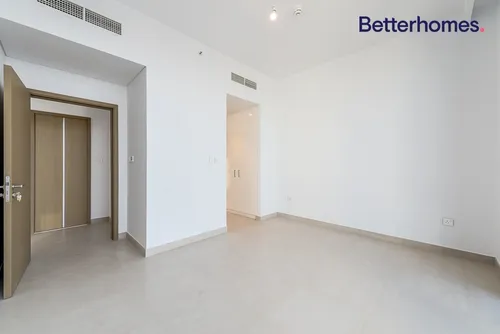 3 Bedrooms Apartment in Downtown Views