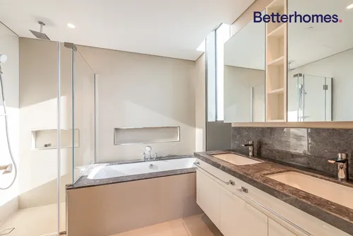 3 Bedrooms Apartment in Downtown Views