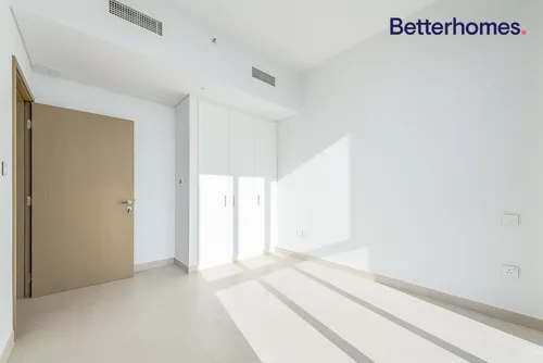 3 Bedrooms Apartment in Downtown Views